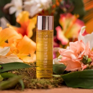 SENSUALNY OLEJEK DO MASAŻU - HighOnLove Massage Oil Tropical Sunset